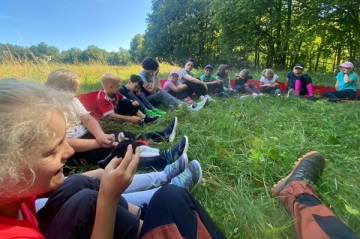 Natur mit allen Sinnen erfahren stand beim Ferienprogramm von Bildungshaus und Umweltstation von Don Bosco Ensdorf im Mittelpunkt.